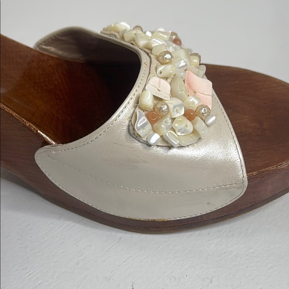 Stuart Weitzman Wood Sole Cream Shells Beads Y2K Beach Resortwear Spain Sandals - Picture 7 of 11